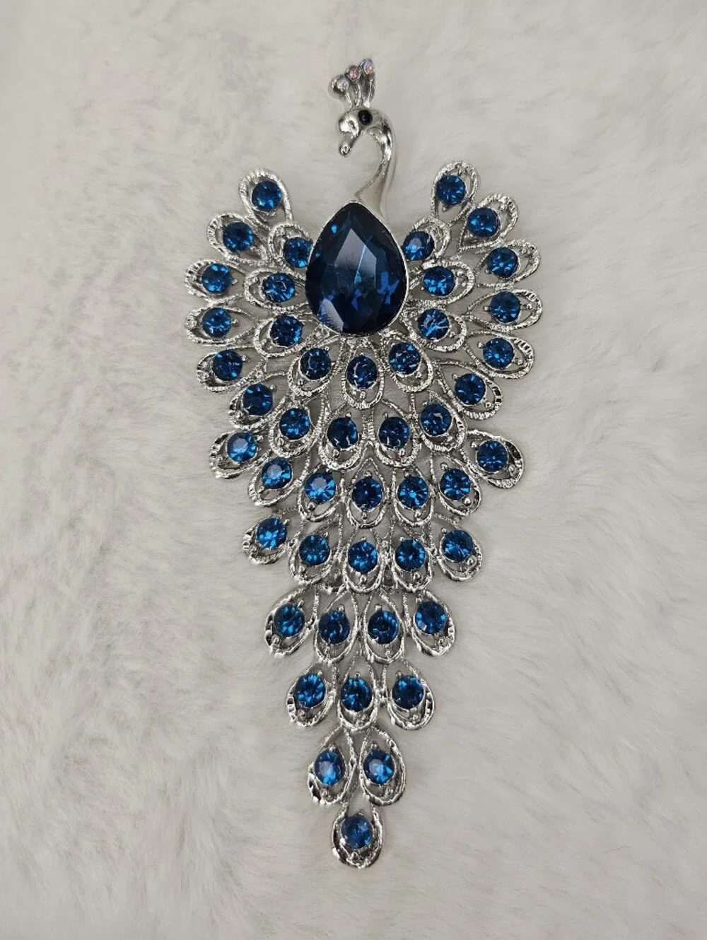 Vintage Style Blue Crystal Peacock Brooch Pendant - Picture 2 of 7